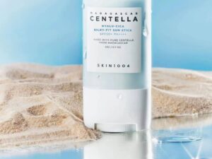 ضد آفتاب استیکی سنتلا centella مدل skin 1004